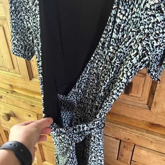 Ann Taylor Small Blue‎ White V-Neck Wrap Dress - Picture 5 of 8